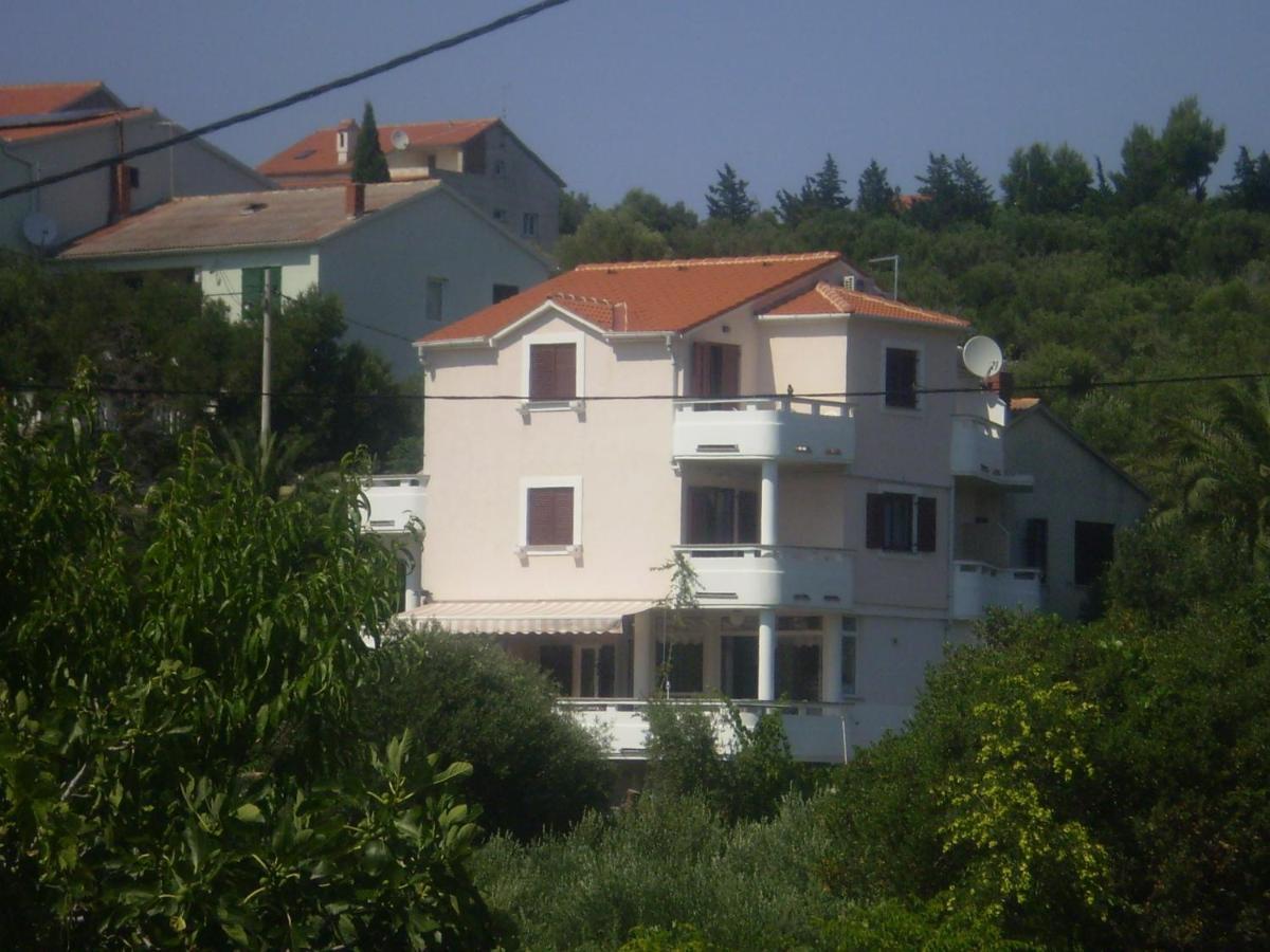 Apartments And Rooms By The Sea Jakisnica, Pag - 4160 Lun  Exteriör bild