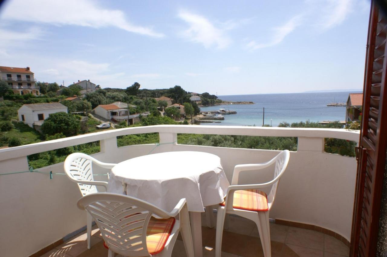 Apartments And Rooms By The Sea Jakisnica, Pag - 4160 Lun  Exteriör bild