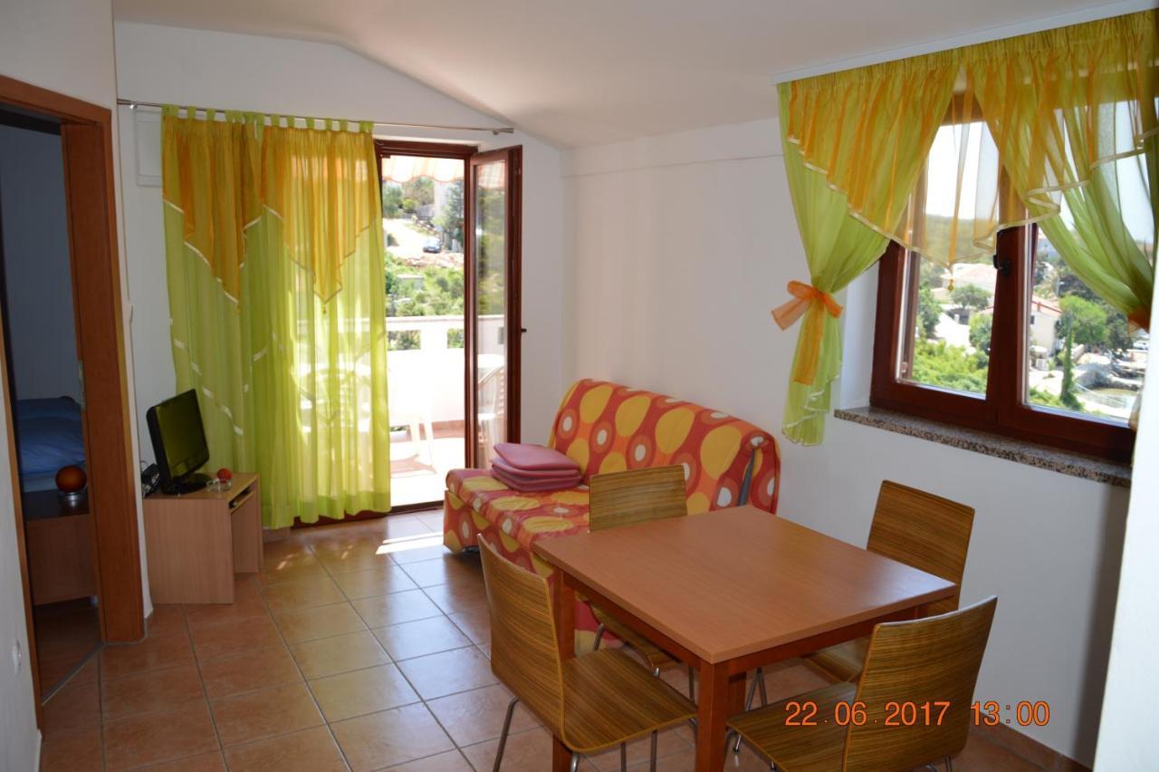 Apartments And Rooms By The Sea Jakisnica, Pag - 4160 Lun  Exteriör bild
