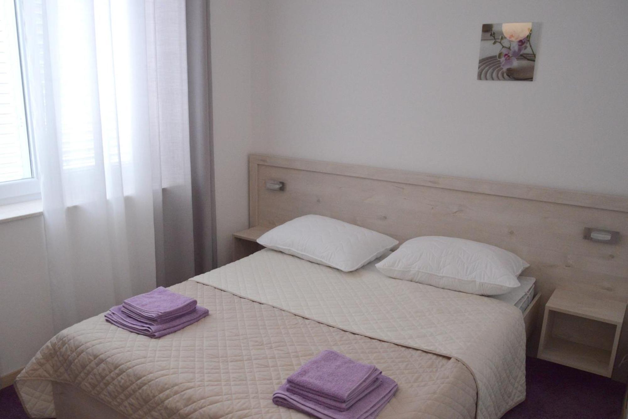 Apartments And Rooms By The Sea Jakisnica, Pag - 4160 Lun  Exteriör bild