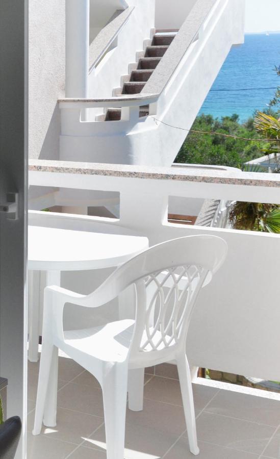Apartments And Rooms By The Sea Jakisnica, Pag - 4160 Lun  Exteriör bild