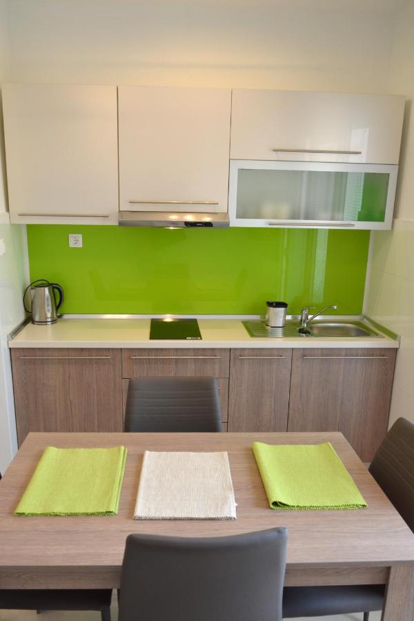 Apartments And Rooms By The Sea Jakisnica, Pag - 4160 Lun  Exteriör bild