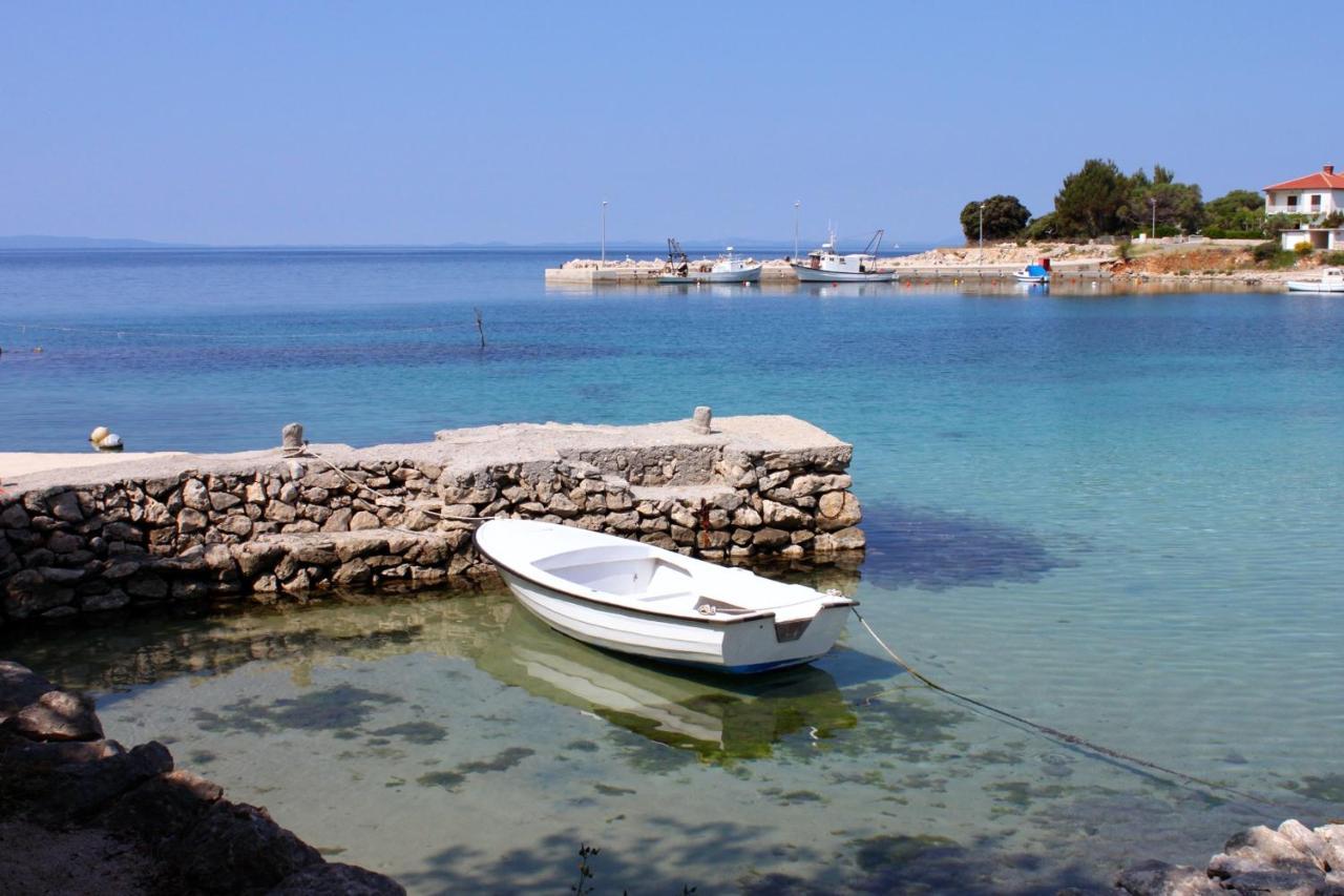 Apartments And Rooms By The Sea Jakisnica, Pag - 4160 Lun  Exteriör bild